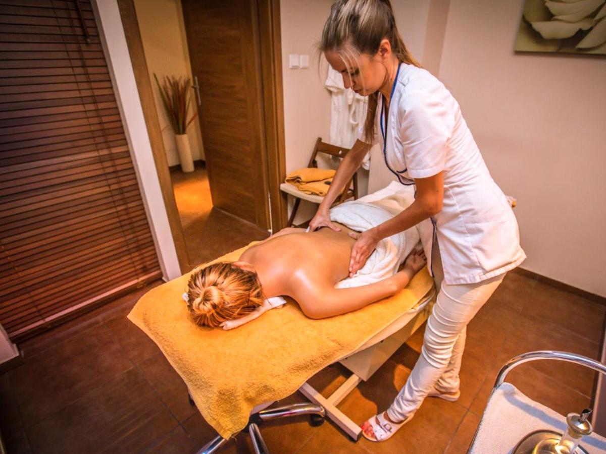 ليبا Villa Verdi Pleasure & Spa المظهر الخارجي الصورة
